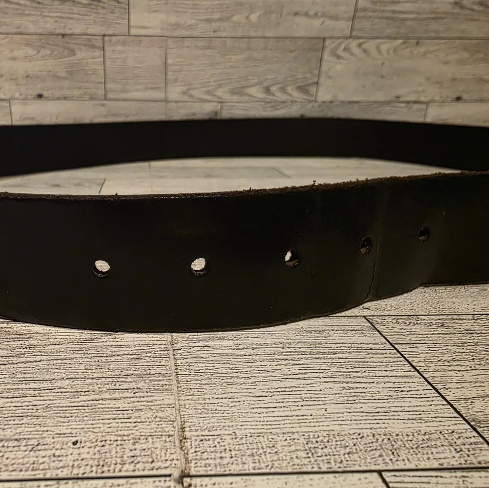 True Religion Black Leather Men's Belt with Brushed Metal Buckle